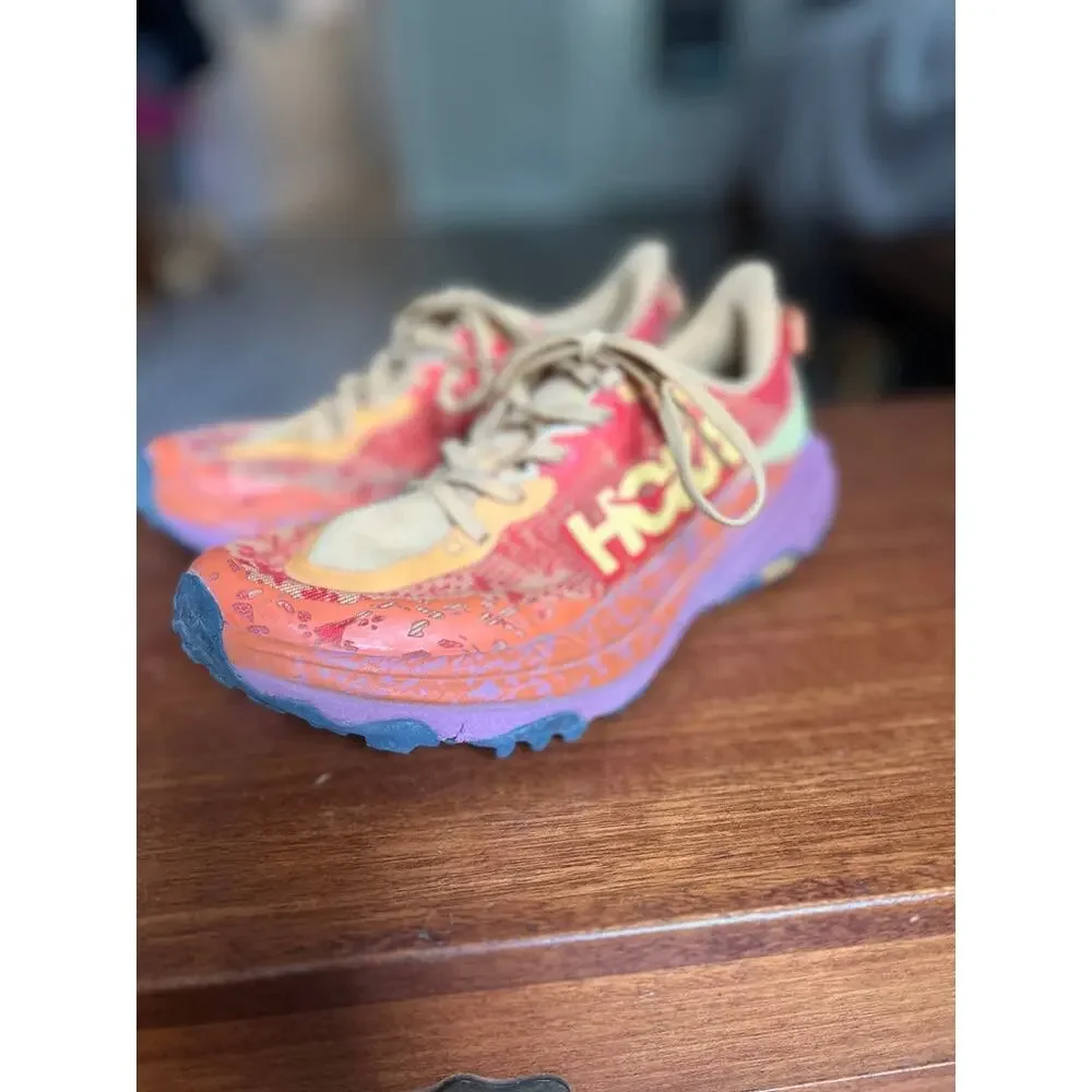 Hoka Speedgoat 6 Womens 8B